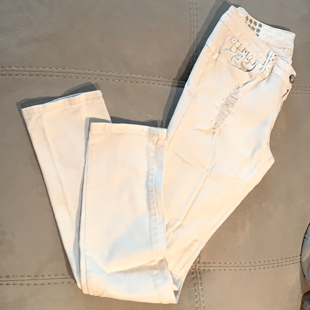 Stylish White distress pant